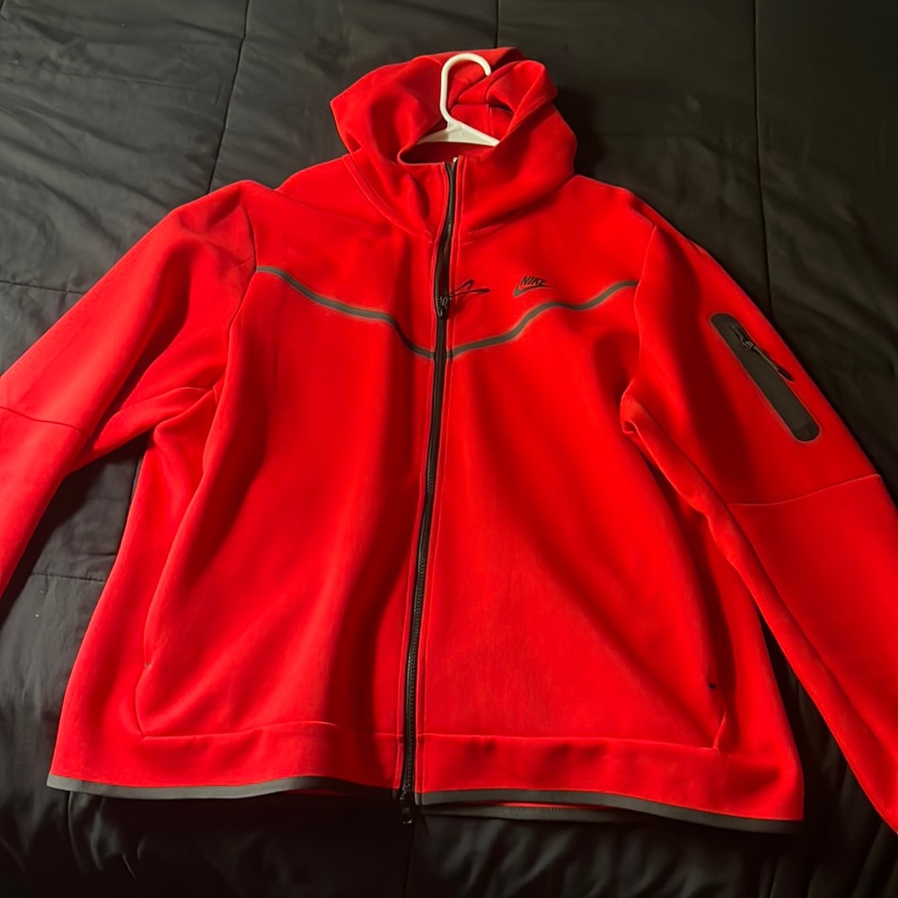Nike.  Like new only wore once 3xl